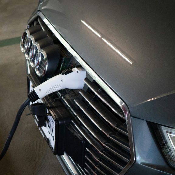 The UK’s EV Mandate: Automotive Valuation Update Q3 2025