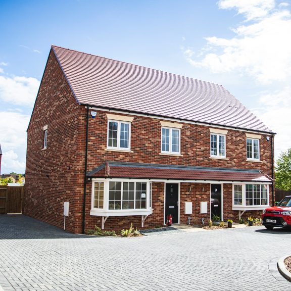 UK housebuilding market 2025 valuation outlook